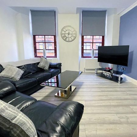 Recently Refurbished Two Bedroom Apartment, Central Location! Глазго Экстерьер фото